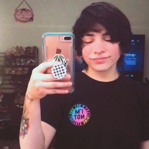 Meet your Posher, Victoria